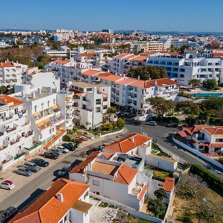 Typical T2 In Albufeira W/ Balcony By Lovelystay Kültér fotó